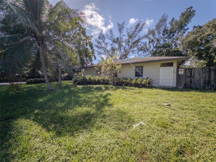 Discover this charming 2-bedroom, 1-bath single-family home - photo 20