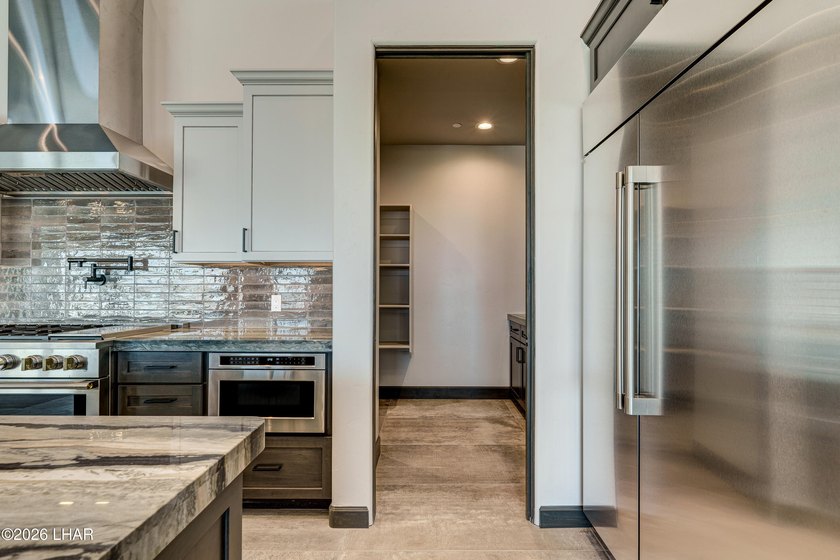 Experience elevated desert living in this beautifully crafted - photo 23