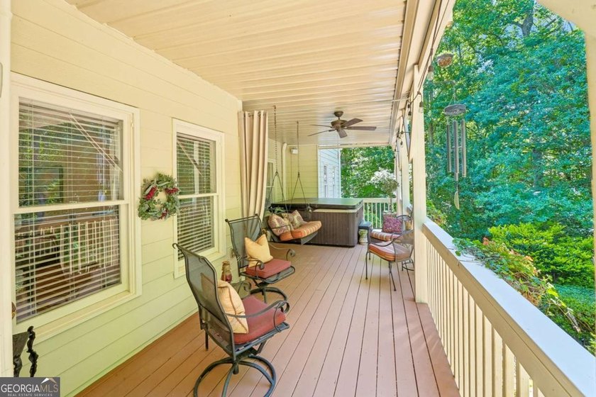MAJOR PRICE IMPROVEMENT! One of the best priced-per-sqft homes - photo 28