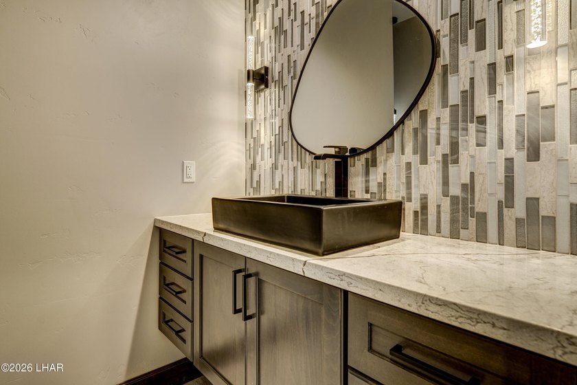 Experience elevated desert living in this beautifully crafted - photo 29
