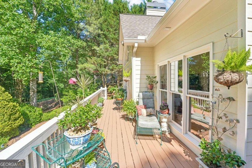 MAJOR PRICE IMPROVEMENT! One of the best priced-per-sqft homes - photo 33