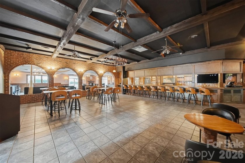 Exceptional commercial opportunity offering over 8,700 square - photo 5