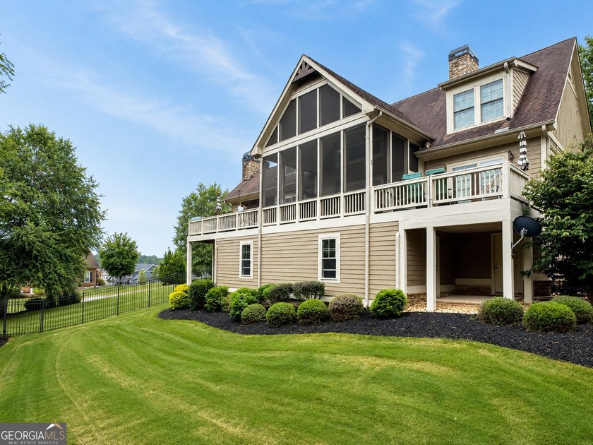 Exceptional luxury in one of Northeast Georgia's premier golf - photo 5