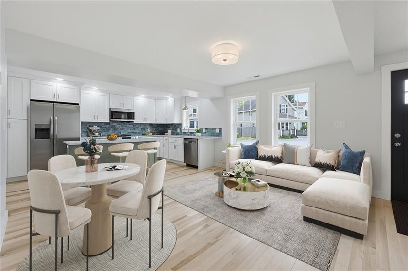 Set in a desirable Riverside location just moments from Crescent - photo 10