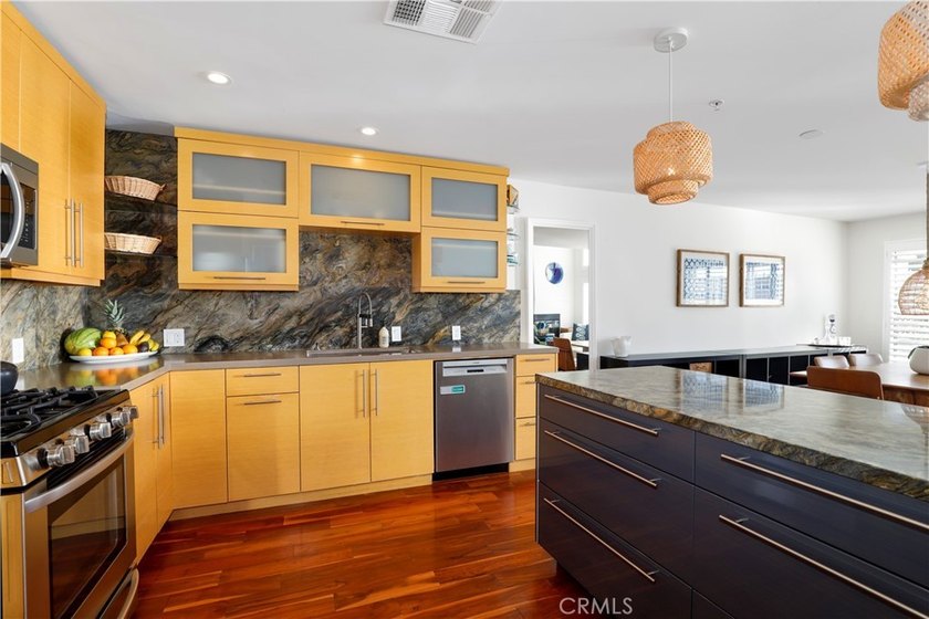 Proud to present this stunning 3-bedroom, 2.5-bath - photo 16