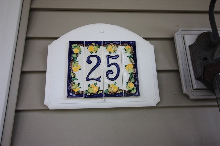 This Lovely Split Level Home in the Dale Meadows Area of Greece - photo 5