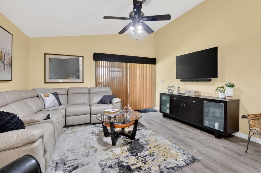 HUGE PRICE REDUCTION, Don't miss this one!!! Welcome to this - photo 12