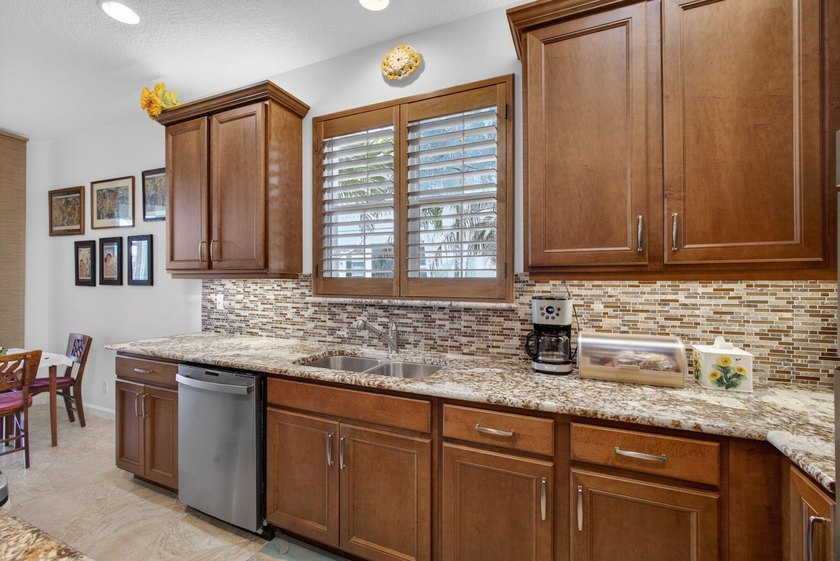 Experience elevated living with a FULL GOLF Membership available - photo 13