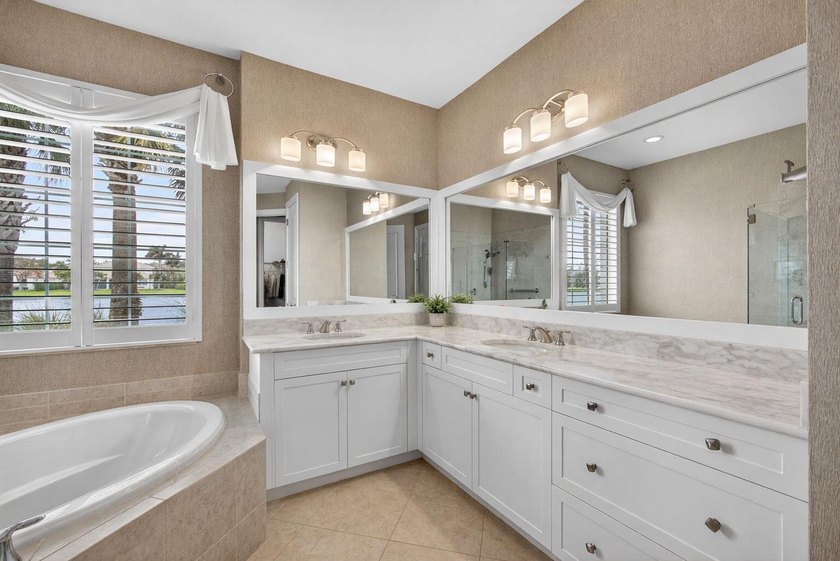 Experience elevated living with a FULL GOLF Membership available - photo 19