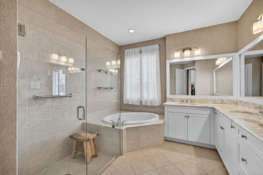 Experience elevated living with a FULL GOLF Membership available - photo 20