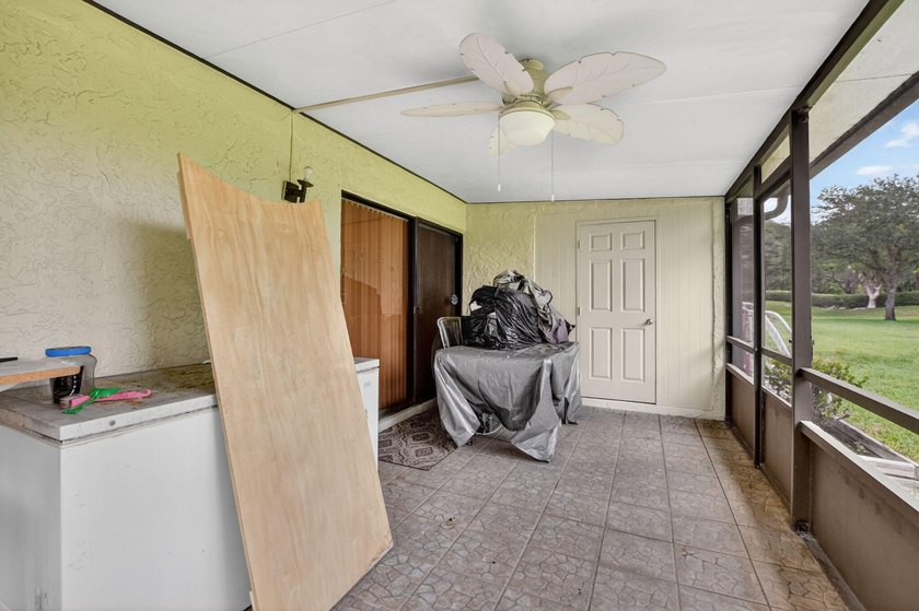 HUGE PRICE REDUCTION, Don't miss this one!!! Welcome to this - photo 32