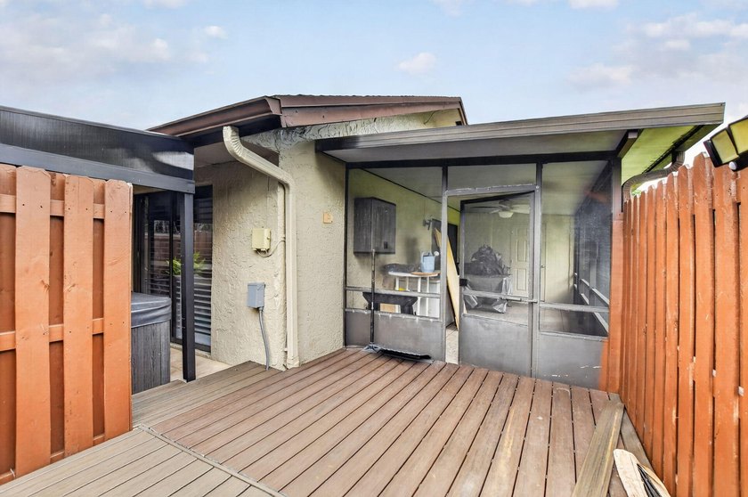 HUGE PRICE REDUCTION, Don't miss this one!!! Welcome to this - photo 36