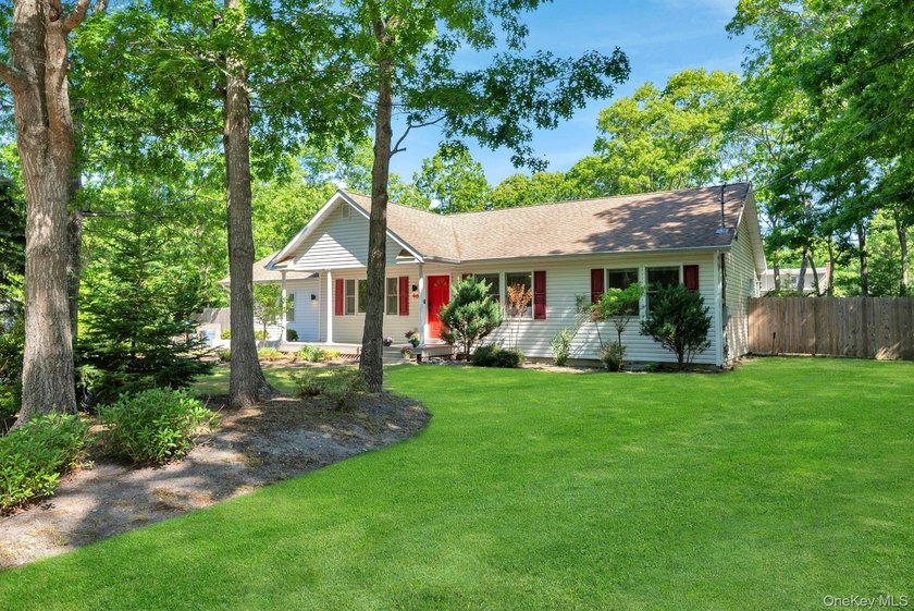 Nestled in the highly sought-after Tiana Shores enclave of - photo 4