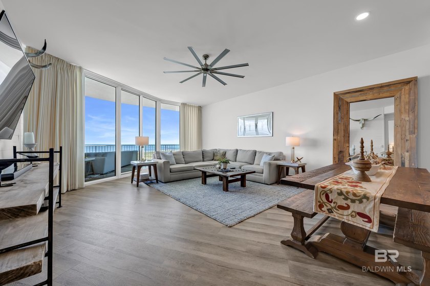 Experience luxury coastal living in this beautifully furnished - photo 4