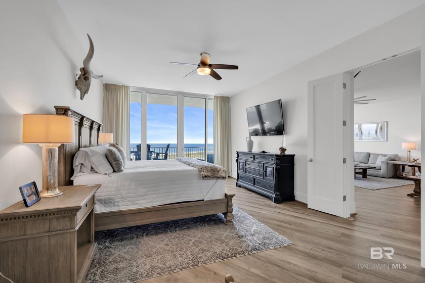 Experience luxury coastal living in this beautifully furnished - photo 5