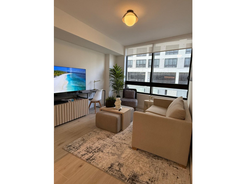 225 N Miami Ave 910 - photo 14