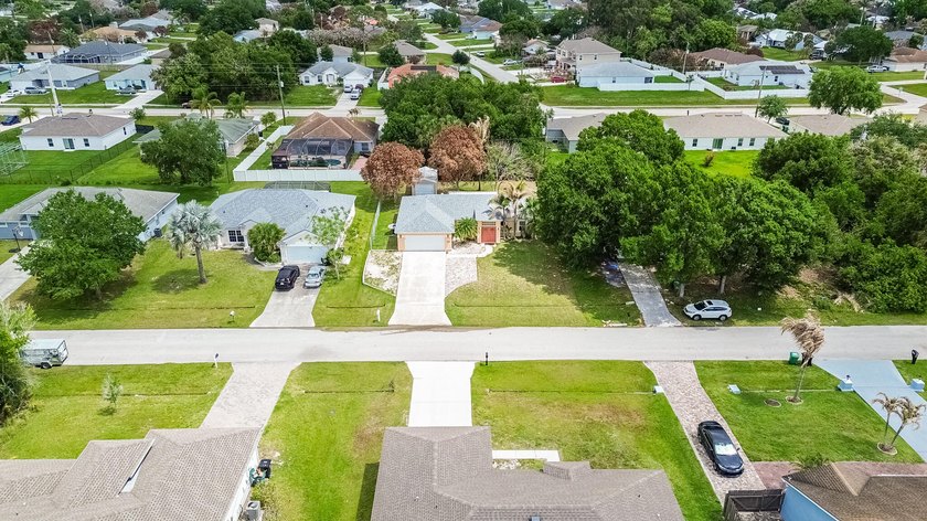 Freshly updated and ready to impress! This 3BR/2BA home with a - photo 18