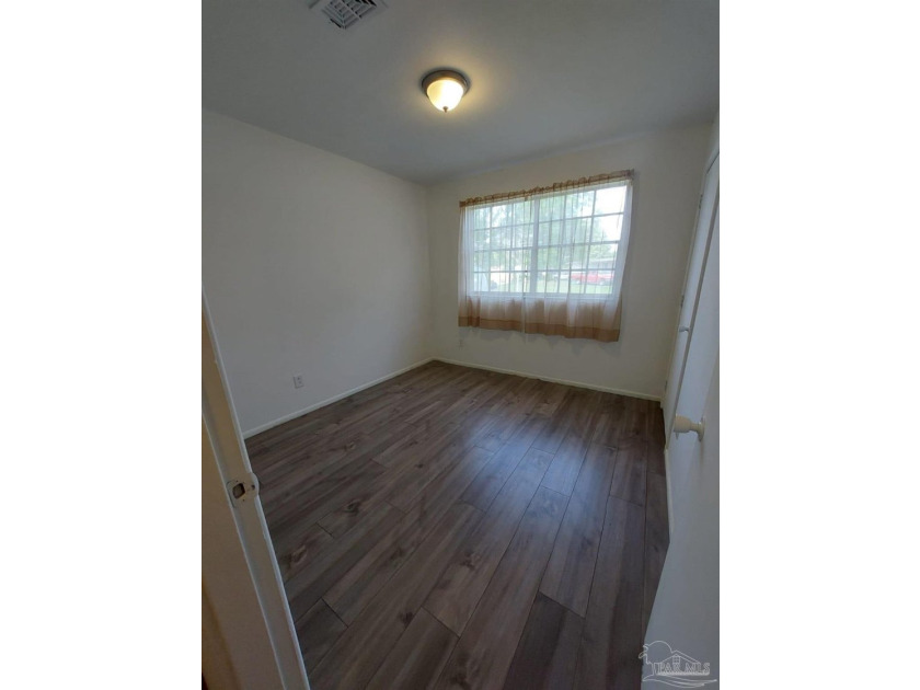 Property is as is. seller will not do any repairs. beautiful - photo 22