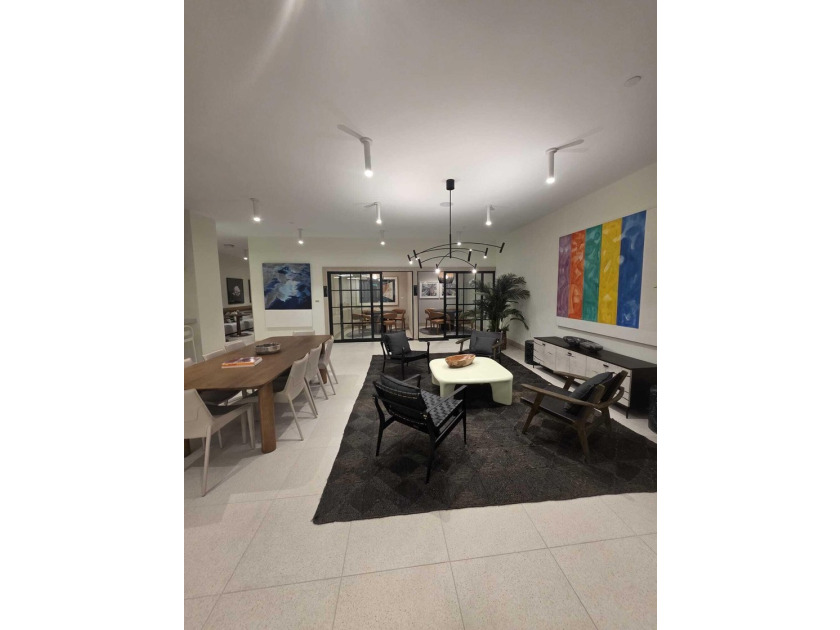 225 N Miami Ave 910 - photo 40