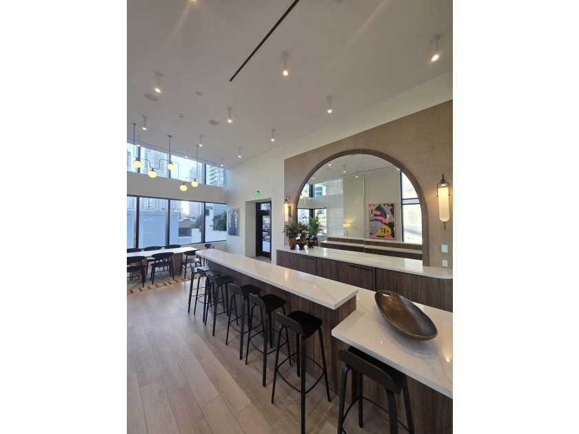 225 N Miami Ave 910 - photo 47