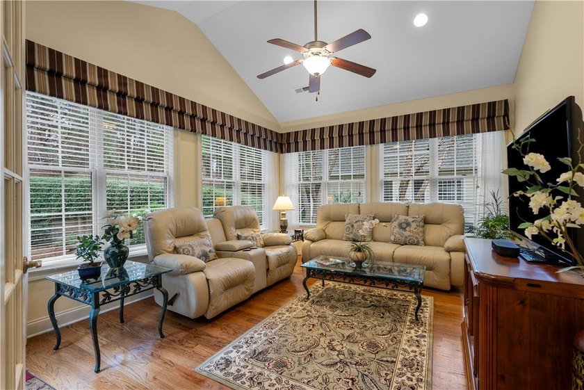 Effortless Living in Keowee Key SOLD - photo 10