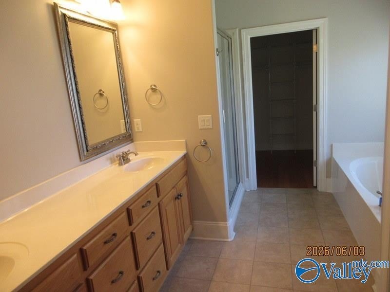 Come tour this Charming garden home in popular Somerset Lake - photo 12