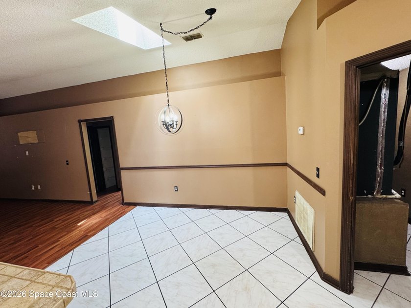 Opportunity awaits with this spacious 5-bedroom, 2-bath home - photo 13