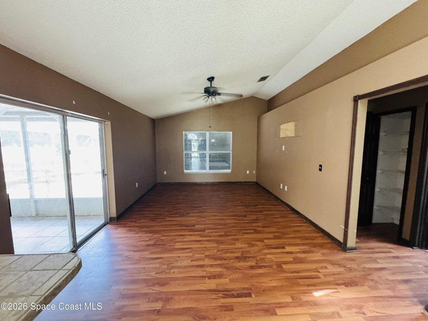Opportunity awaits with this spacious 5-bedroom, 2-bath home - photo 14