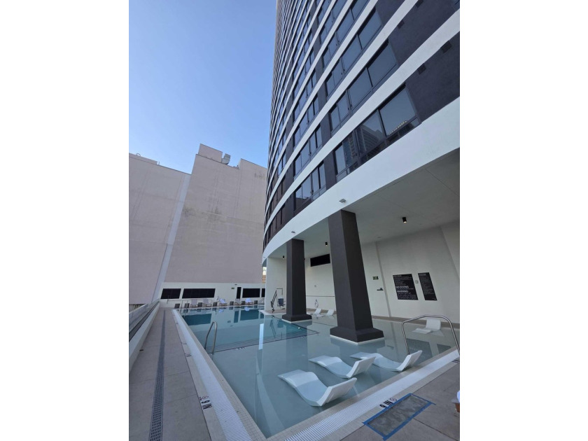 225 N Miami Ave 804 - photo 43