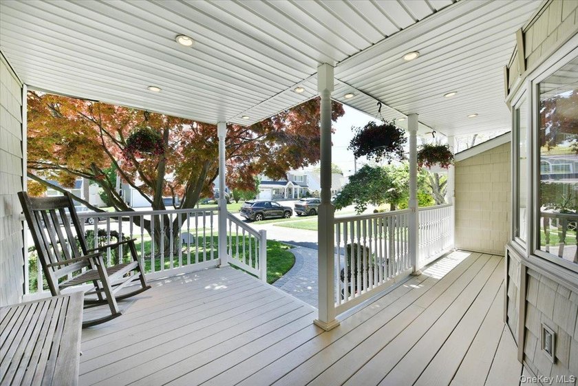 Beautifully maintained 3-bedroom, 2.5-bath ranch located in the - photo 5