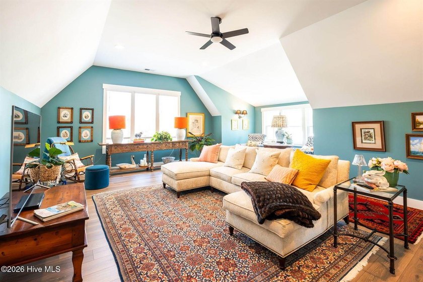 Price improvement! Now offered at $955,000. This impeccably - photo 50