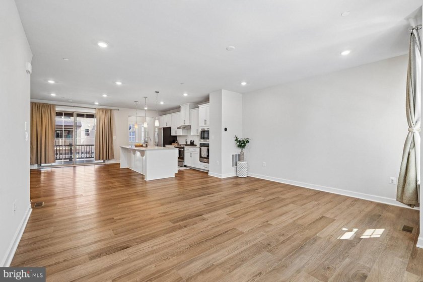 Opportunity is knocking ! The seller is offering $10,000 toward - photo 9