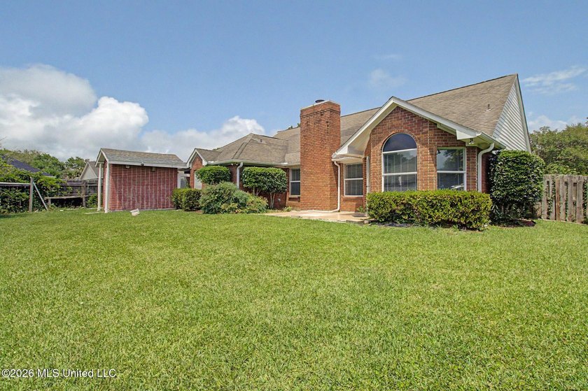 Price reduced!!!! Come see this spacious 1,915-square-foot - photo 16