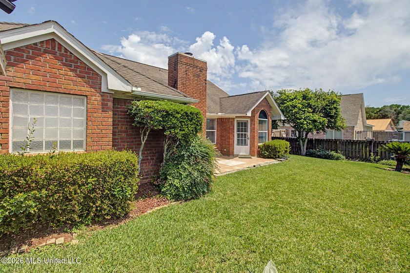 Price reduced!!!! Come see this spacious 1,915-square-foot - photo 17