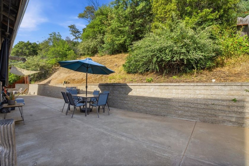 $20K PRICE REDUCTION - TRANSPARENT PRICE! Set on a 10,000+ sq.ft - photo 17