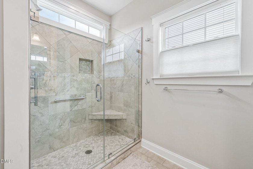 Welcome to 3451 Castlerock Drive, a quiet street in sought after - photo 18