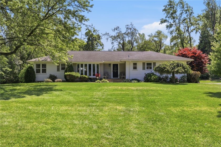 Rare opportunity to own this spacious 4 bedroom 3.5 bath ranch - photo 2