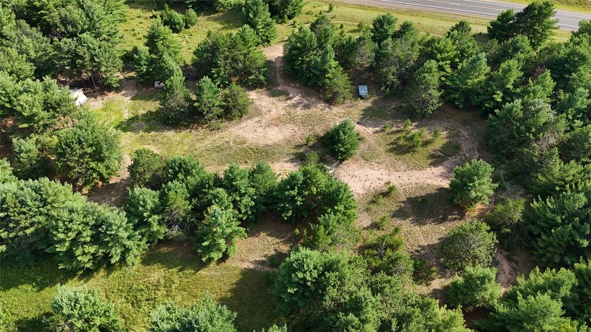 Discover your own slice of tranquility with these wooded lots - photo 4