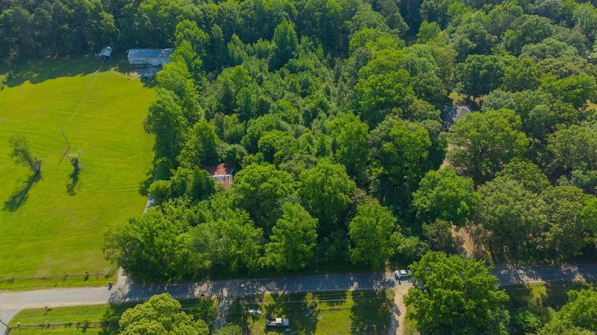 ATTENTION BUYERS &amp; BUILDERS IN THE SHERIDAN AREA! Uncover the - photo 15