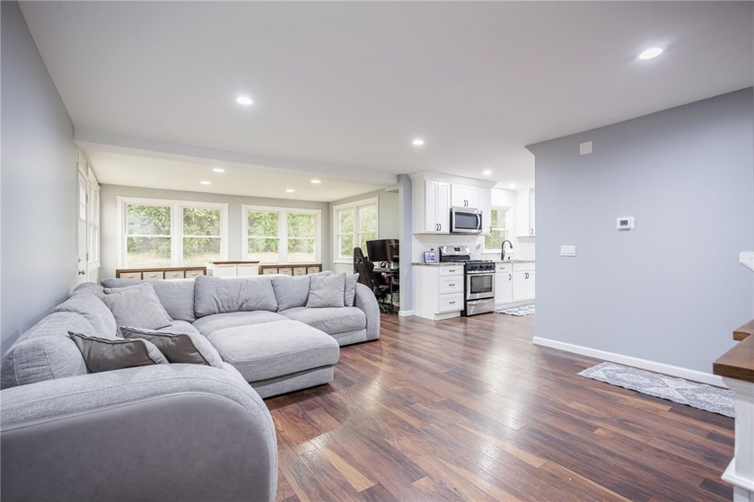 Welcome to 10 Gueymar Circle, a spacious 4-bedroom, 3-bath - photo 19