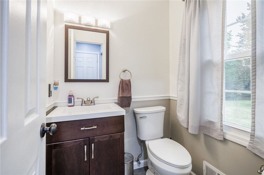 Welcome to 10 Gueymar Circle, a spacious 4-bedroom, 3-bath - photo 20