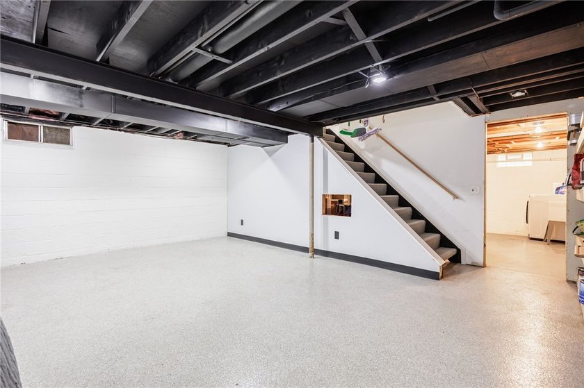 Welcome to 10 Gueymar Circle, a spacious 4-bedroom, 3-bath - photo 36
