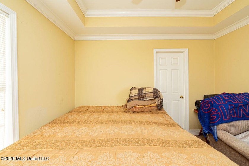 Nice 3b/2b home with a big, fenced backyard. Great floor plan - photo 24