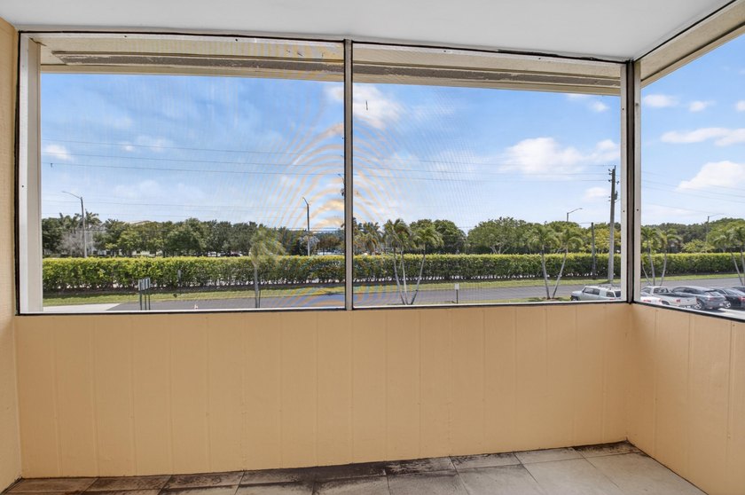 Updated 1-Bed, 1.5-Bath Condo in Kings Point. Second-floor condo - photo 27