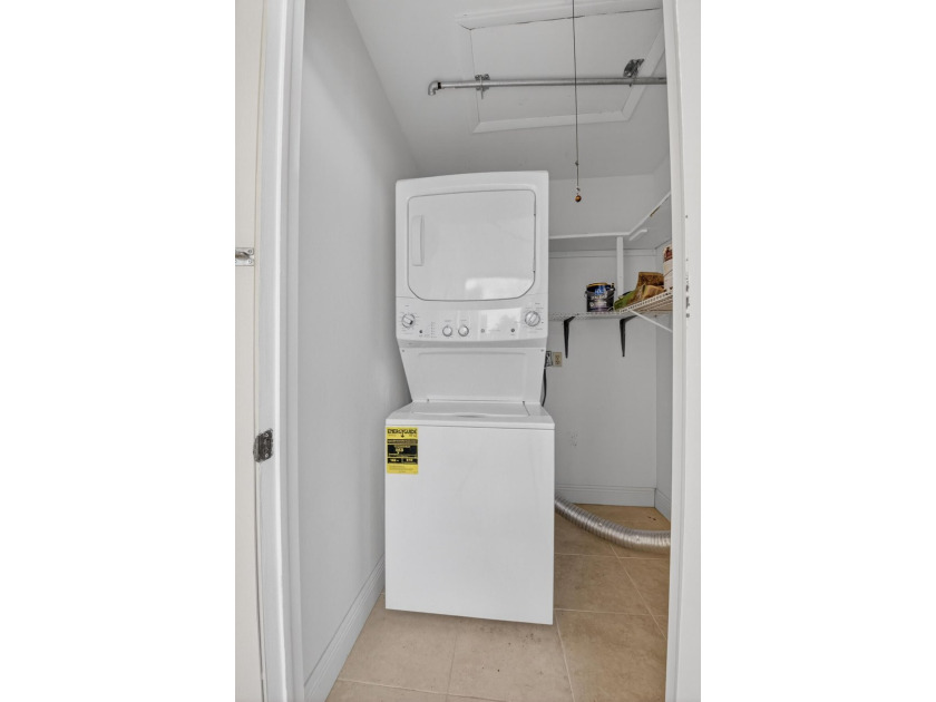 Updated 1-Bed, 1.5-Bath Condo in Kings Point. Second-floor condo - photo 30