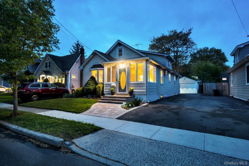 Filled with warmth and opportunity, this 3 bedroom, 1 bath Cape - photo 3