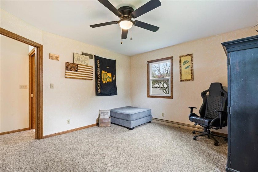 Welcome home! Step into this beautiful five-bedroom, two-bath - photo 4