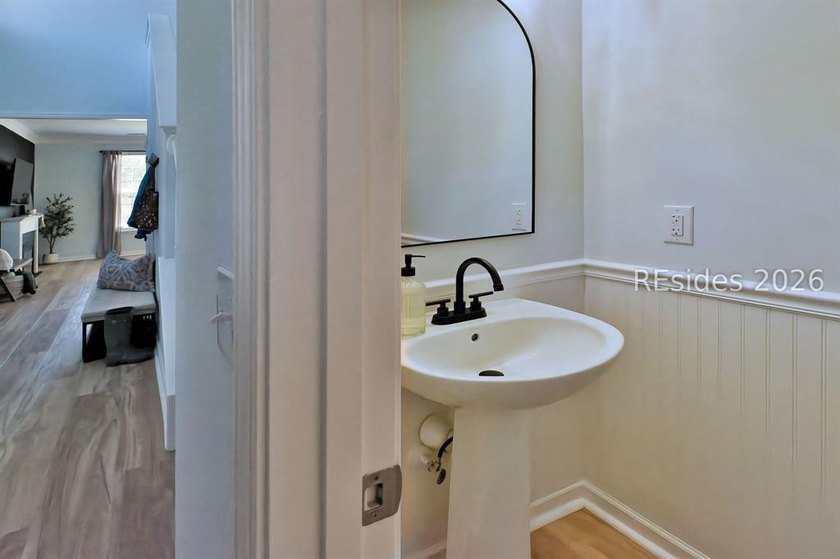 Welcome to this beautifully updated 3-bedroom, 2.5 bath home in - photo 15