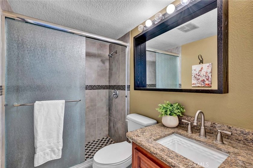 Ideally located in the highly desirable South Coast Metro area - photo 14