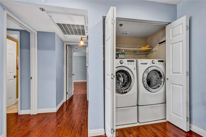 Ideally located in the highly desirable South Coast Metro area - photo 17